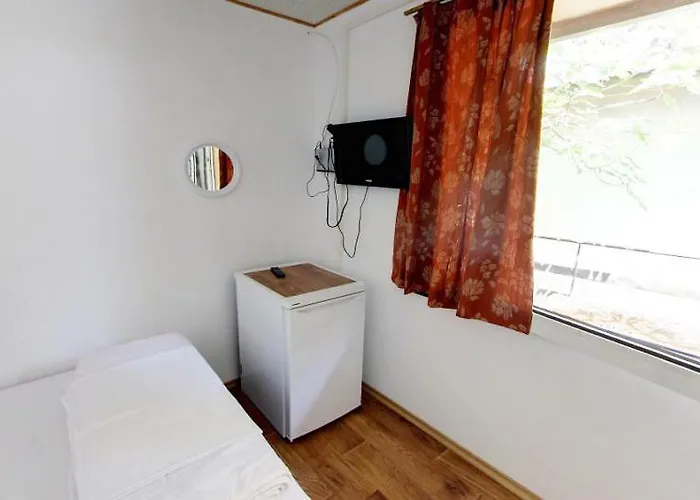 калина - нестинарка Campingplads Tsarevo